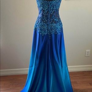 Jovani gorgeous blue dress size 6